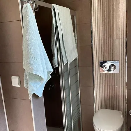 Villa Luxe Tekerbrothers